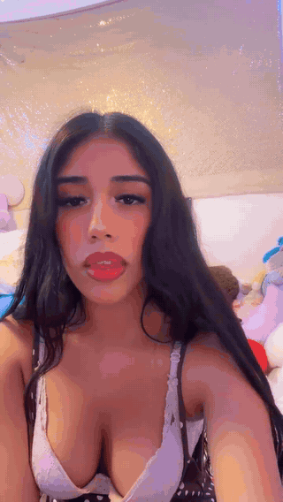 xoxoyazel-119779038
